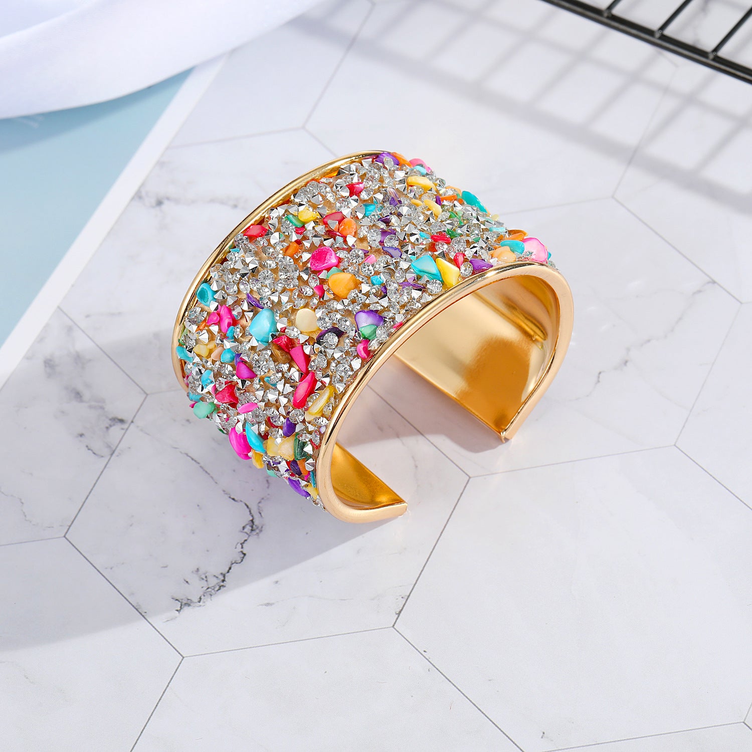 Brazalete de aleación ancha de grava multicolor